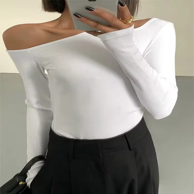 Camisetas de mujer de manga larga con cuello inclinado y hombros descubiertos, camisetas de manga larga ajustadas de color liso para primavera, camisetas ahuecadas sexys