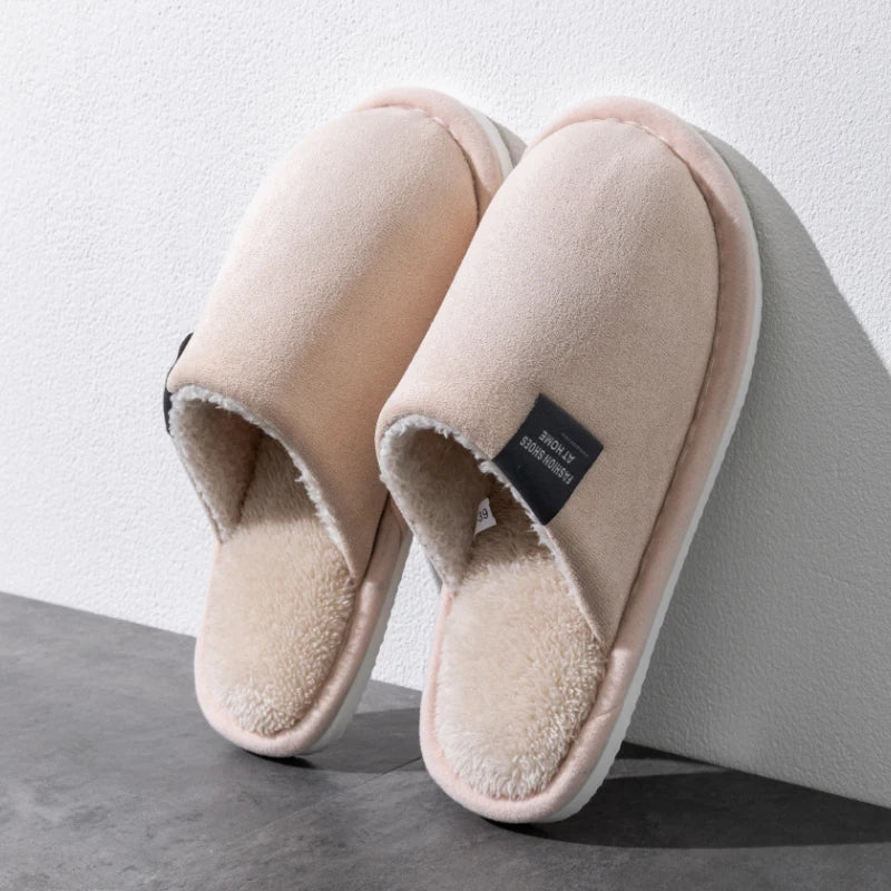 Pantuflas cálidas de invierno para hombre, zapatos antideslizantes suaves y cómodos de tacón plano para casa, pantuflas de felpa para dormitorio, zapatos de mujer para casa.