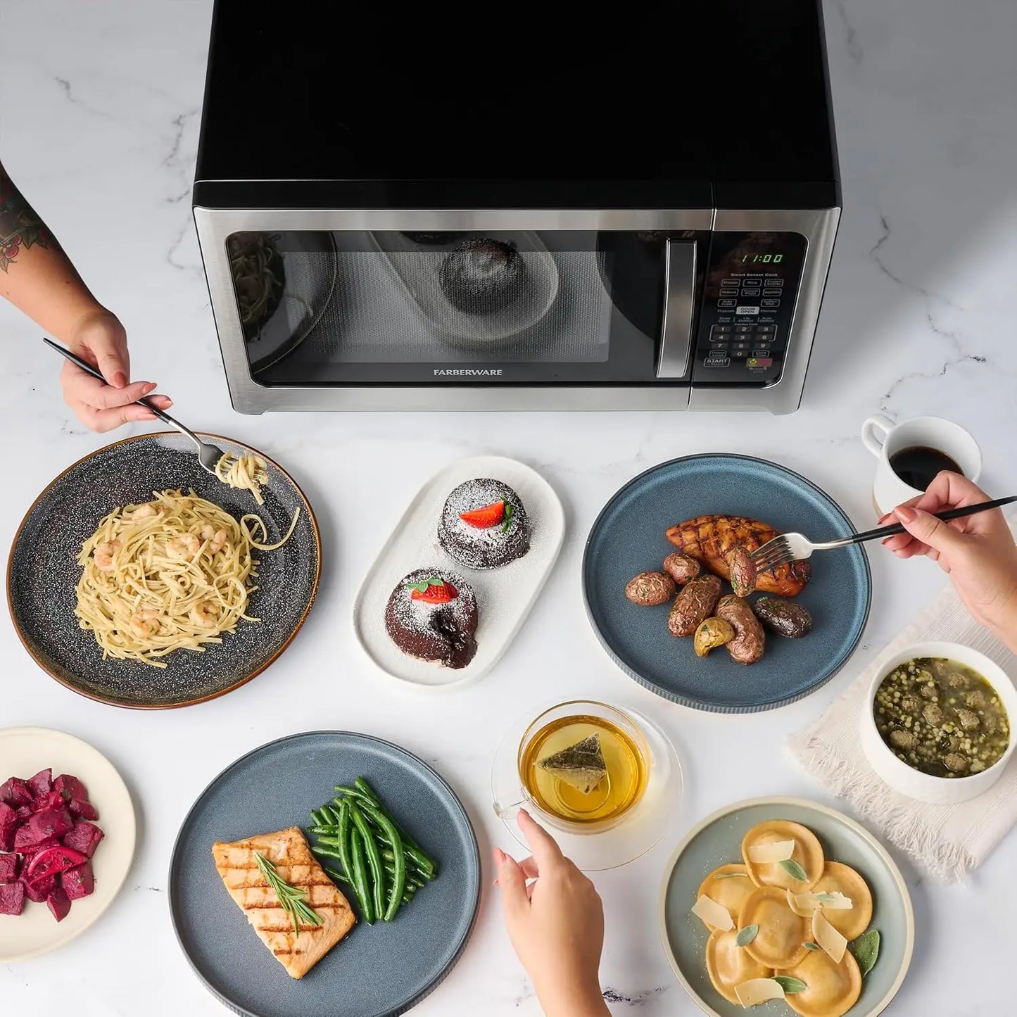 1,2 Cu. Four à micro-ondes de comptoir – 1000 Watts de puissance, réglages de cuisson automatiques intelligents, dégivrage, nettoyage facile et protection enfant