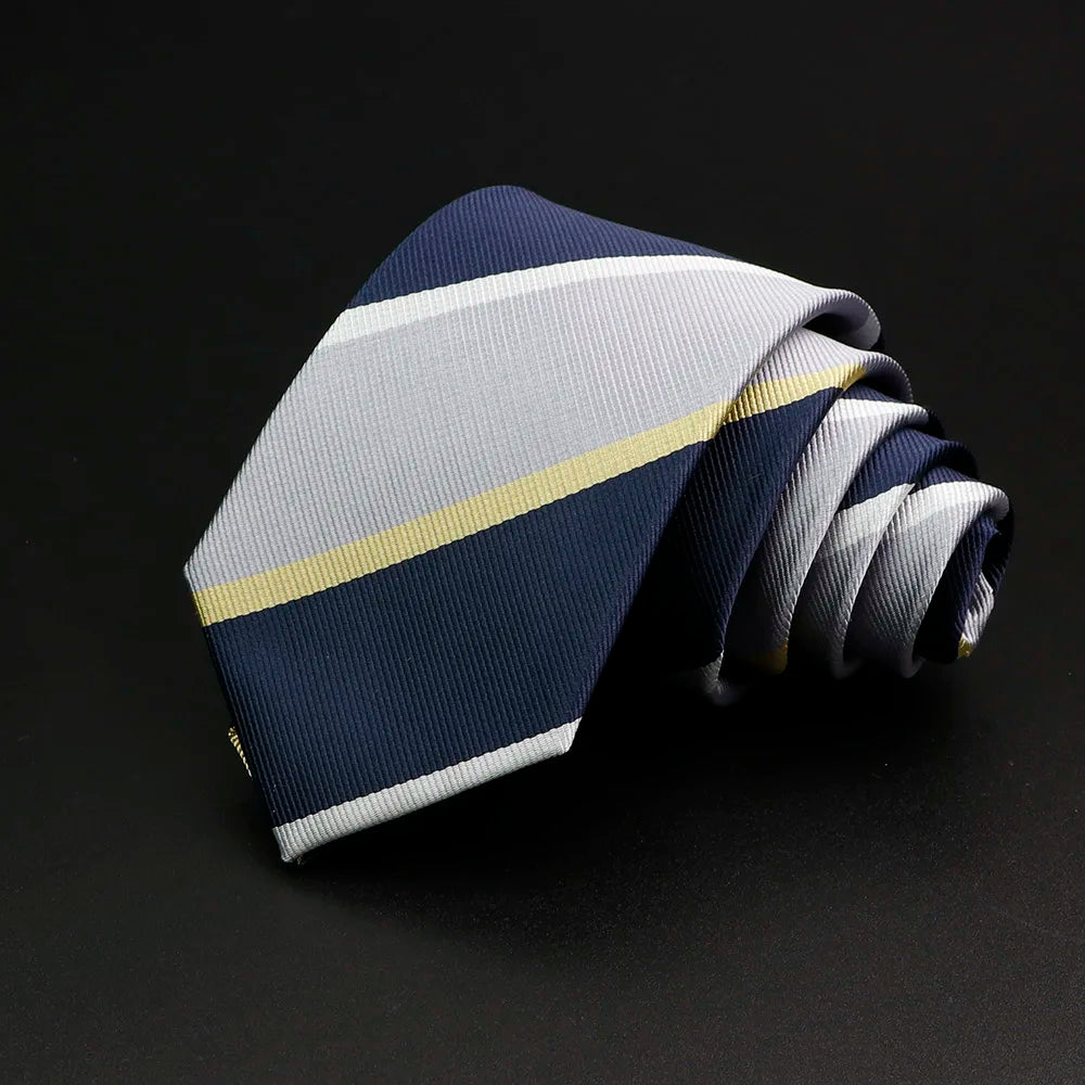 Nueva corbata clásica de rayas para hombre de 7 cm, jacquard, roja, azul, verde, corbata para uso diario, vestido de fiesta de boda, accesorios, regalo para hombre