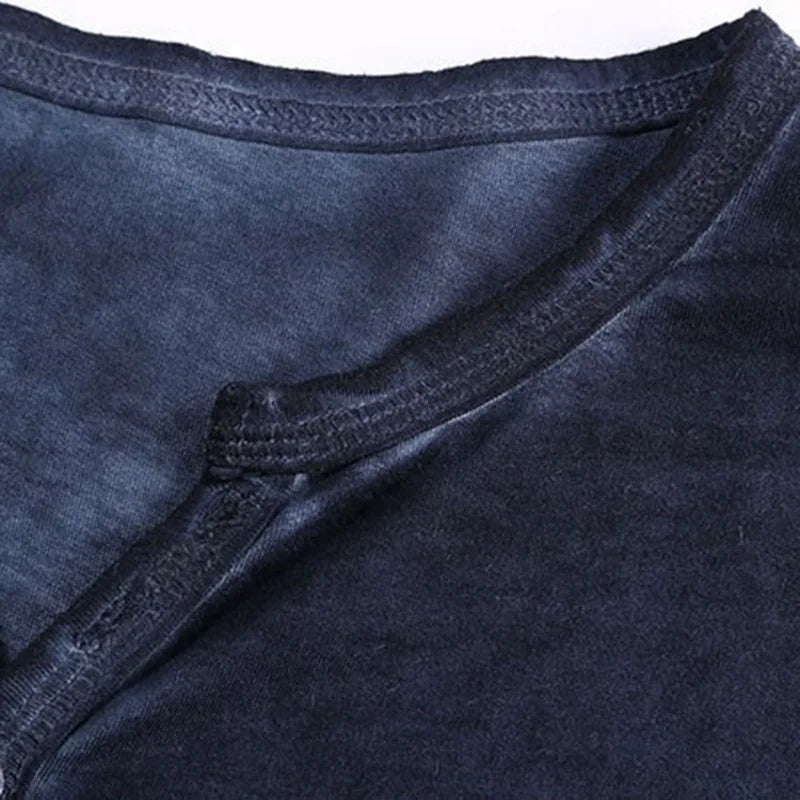 T-shirt Homme Col V Manches Longues & Hauts Élégants à Boutons T-shirt Henley Décontracté Automne 2026 Vêtement Masculin Uni 5XL