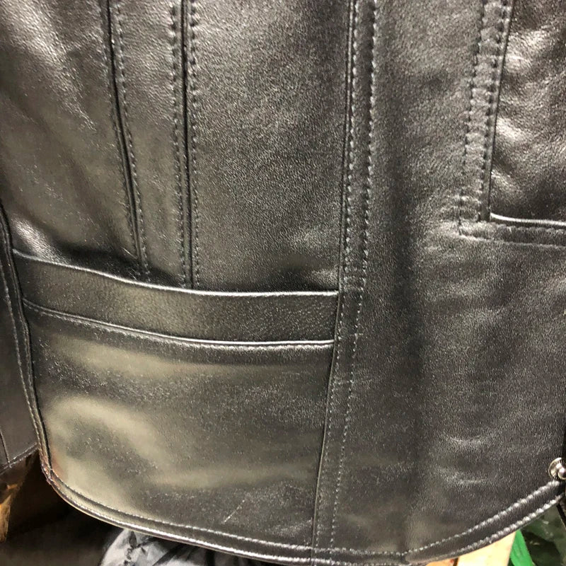 Gilet en cuir glacé pour homme classique — peau de mouton, col en V, cérémonie, nouvelle collection 2024