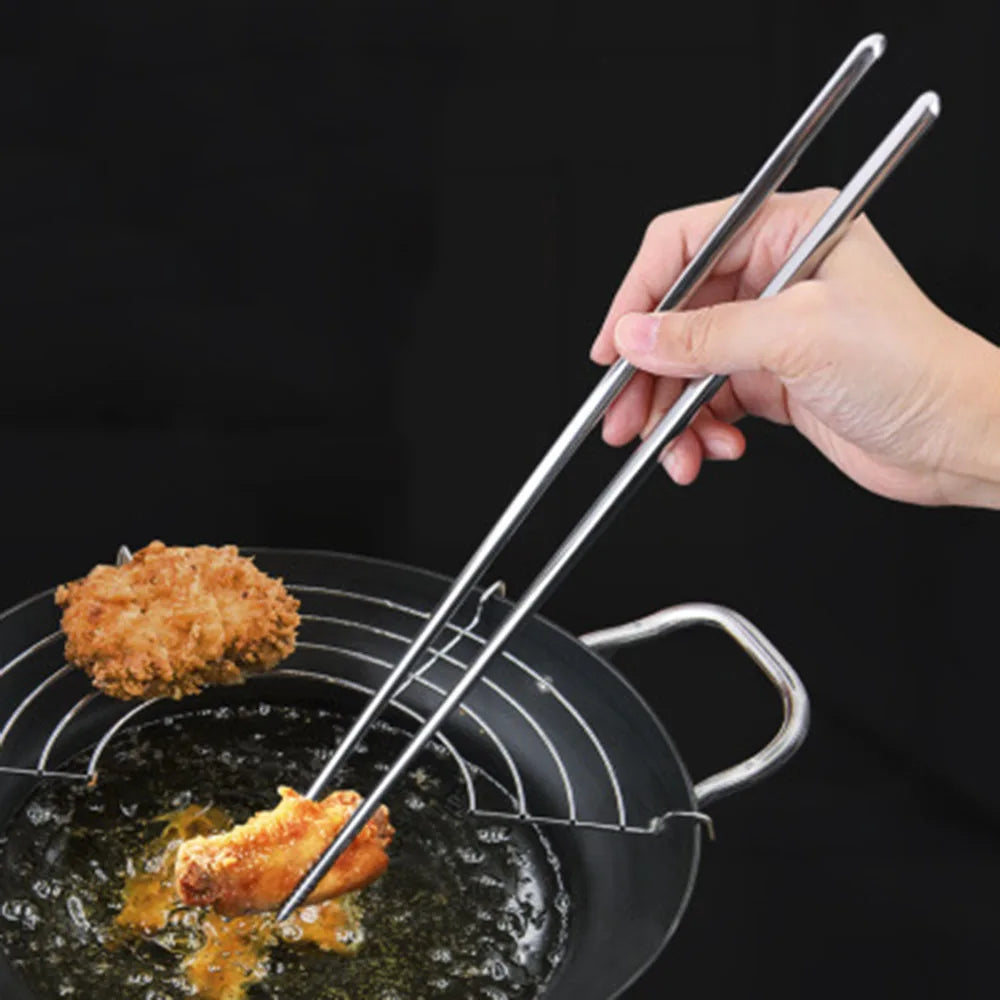 Un par de palillos de cocina de acero inoxidable extralargos lavables en lavavajillas de 38,8 cm