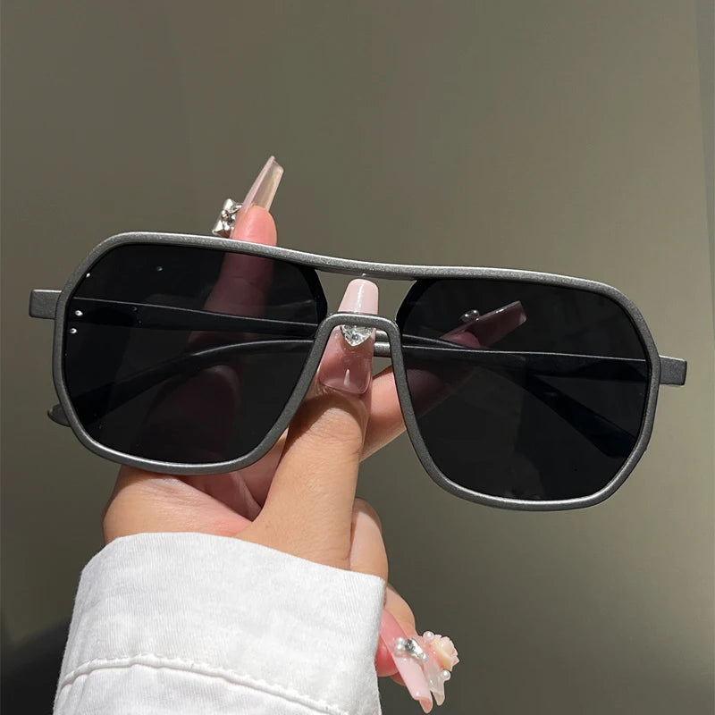Lunettes de soleil à jante irrégulière homme 2025 — vintage, double pont, miroir, mode, femmes