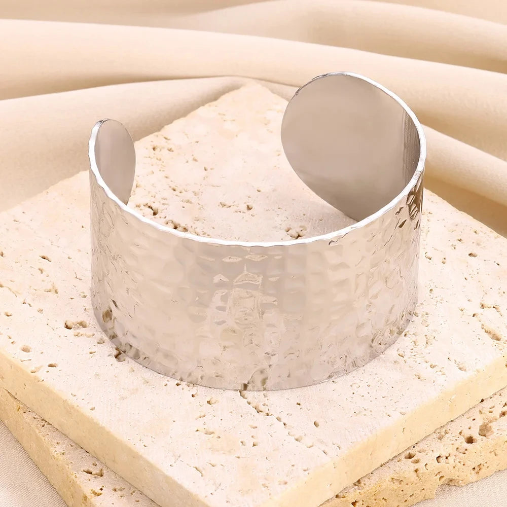 Exquisite Classic Bump Pattern Opening Bracelets for Women, Gold Color Stainless Steel Cuff Hand Ornament Gift
