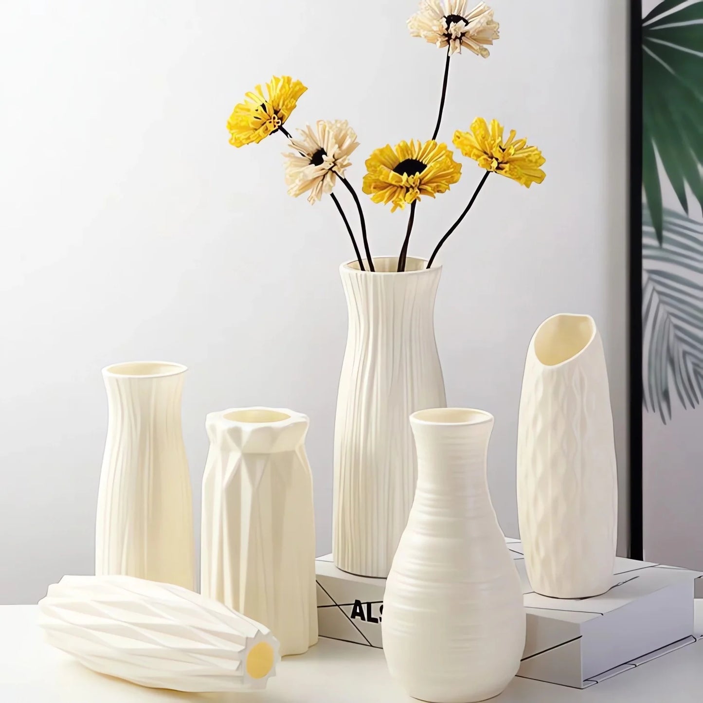 Vase nordique en plastique – Petit pot de fleurs décoratif pour salon, style moderne