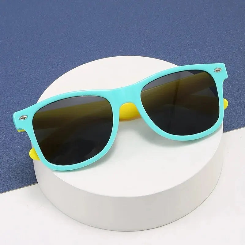 Baby Sunglasses with Glasses Box, Boys and Girls Outdoor Glasses, AC Lens, Safety Glasses and Cases, Kids Gift