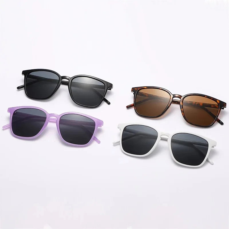 Lunettes de soleil carrées vintage tendance pour femmes — rétro