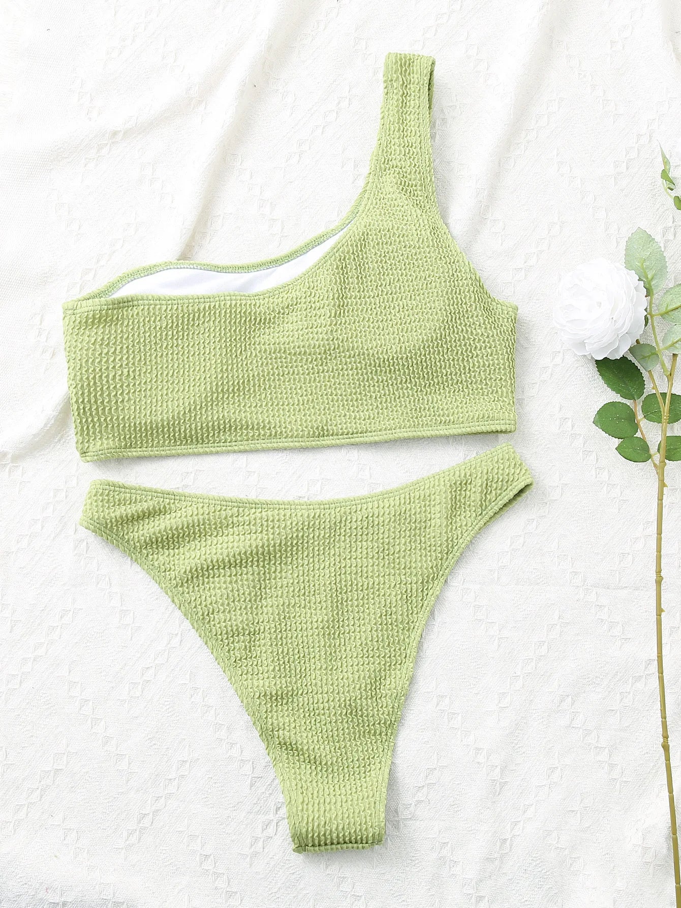 Une épaule Bikini texturé maillots de bain coupe haute maillot de bain solide maillot de bain femmes brésilien 2025 mode