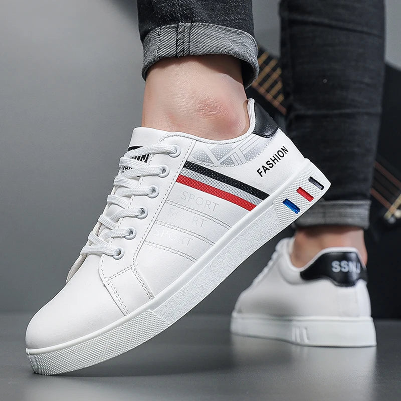 Zapatos de hombre primavera, zapatos clásicos nuevos, zapatos de hombre de moda, versátiles, de talla grande, zapatos blancos, zapatillas de suela gruesa, zapatillas casual