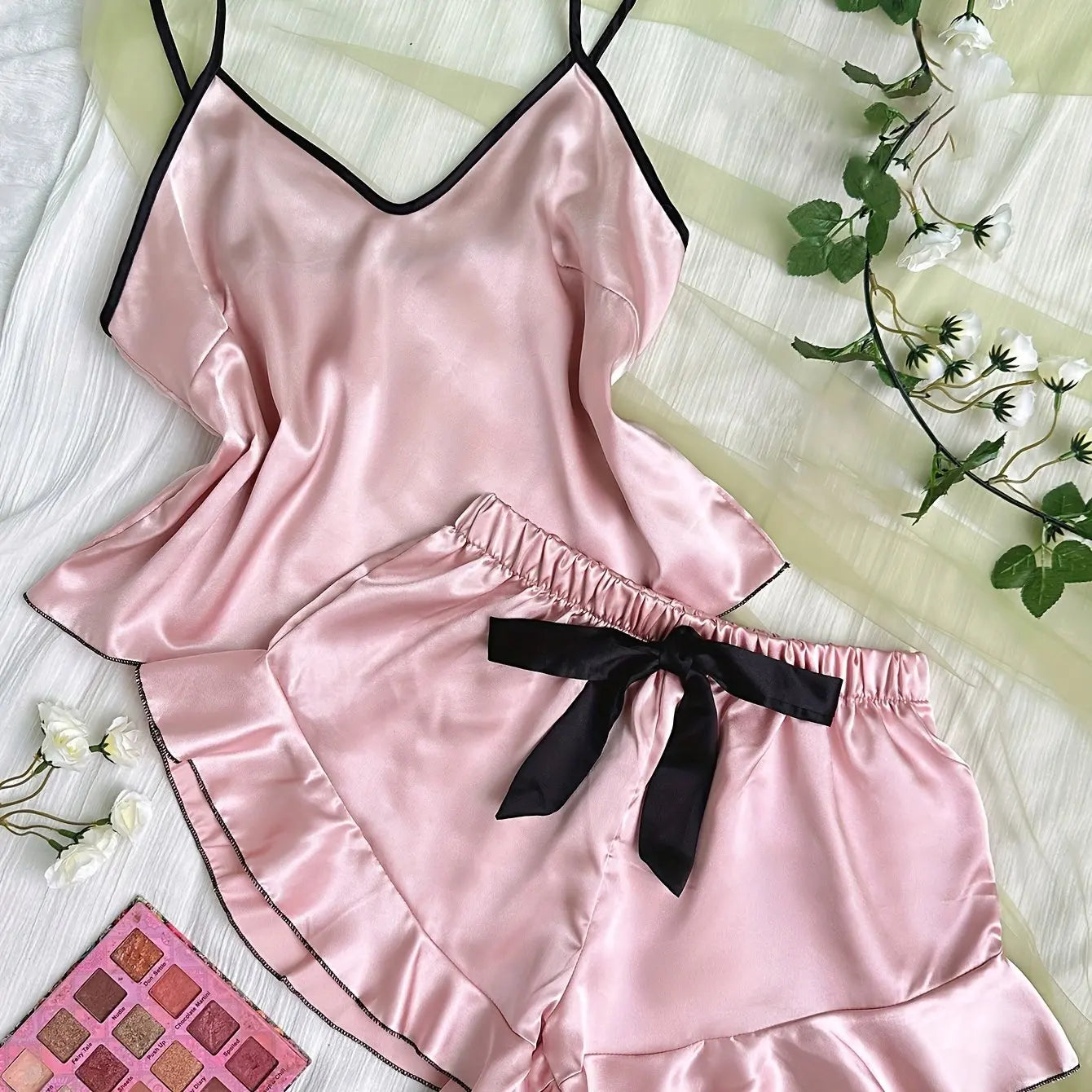 Women's Smooth Satin Pajamas, V-Neck T-Shirt, Ruffled Edges and Bow Shorts, Simple and Breathable Pajama Set, Strappy Homewear