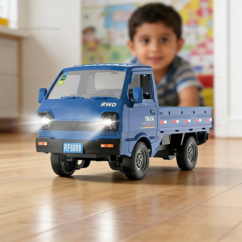 Voiture télécommandée à l'échelle 1:18, camion tout-terrain à dérive avec lumières de pulvérisation, cadeaux pour enfants, garçons, jouets de course RC pour enfants et adultes