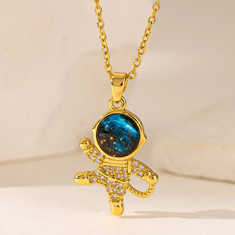 Collier astronaute étoile et planète pour femmes — couleur or, pendentif lune, chaîne clavicule, bijoux cadeau
