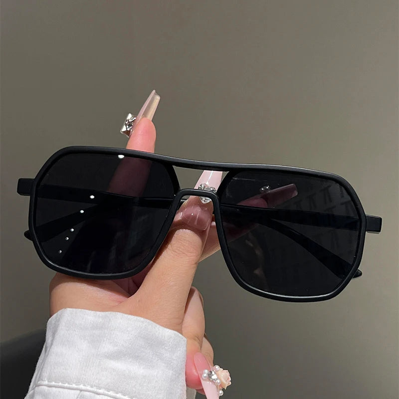 Lunettes de soleil à jante irrégulière homme 2025 — vintage, double pont, miroir, mode, femmes