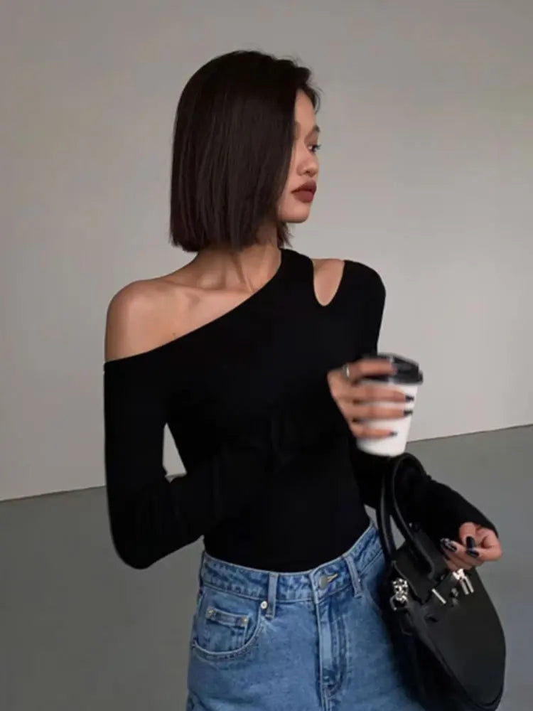 Camisetas de mujer de manga larga con cuello inclinado y hombros descubiertos, camisetas de manga larga ajustadas de color liso para primavera, camisetas ahuecadas sexys