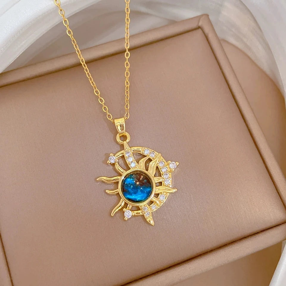 Collar de la serie Star Series para mujer, acero de titanio de lujo ligero, documento en oro, colgante de astrónomo planeta luna, collares de la presidencia, joyas de regalo