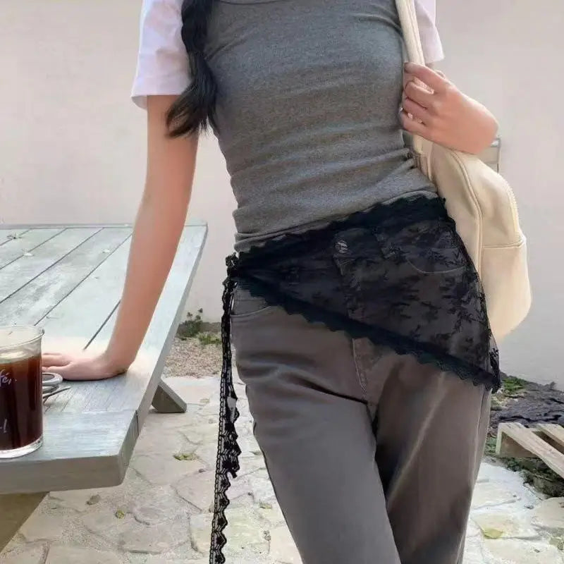 Minifalda de encaje triangular para mujer, media falda apilada estilo coreano, delantal pequeño, cortina de cadera, gasa suave, de moda
