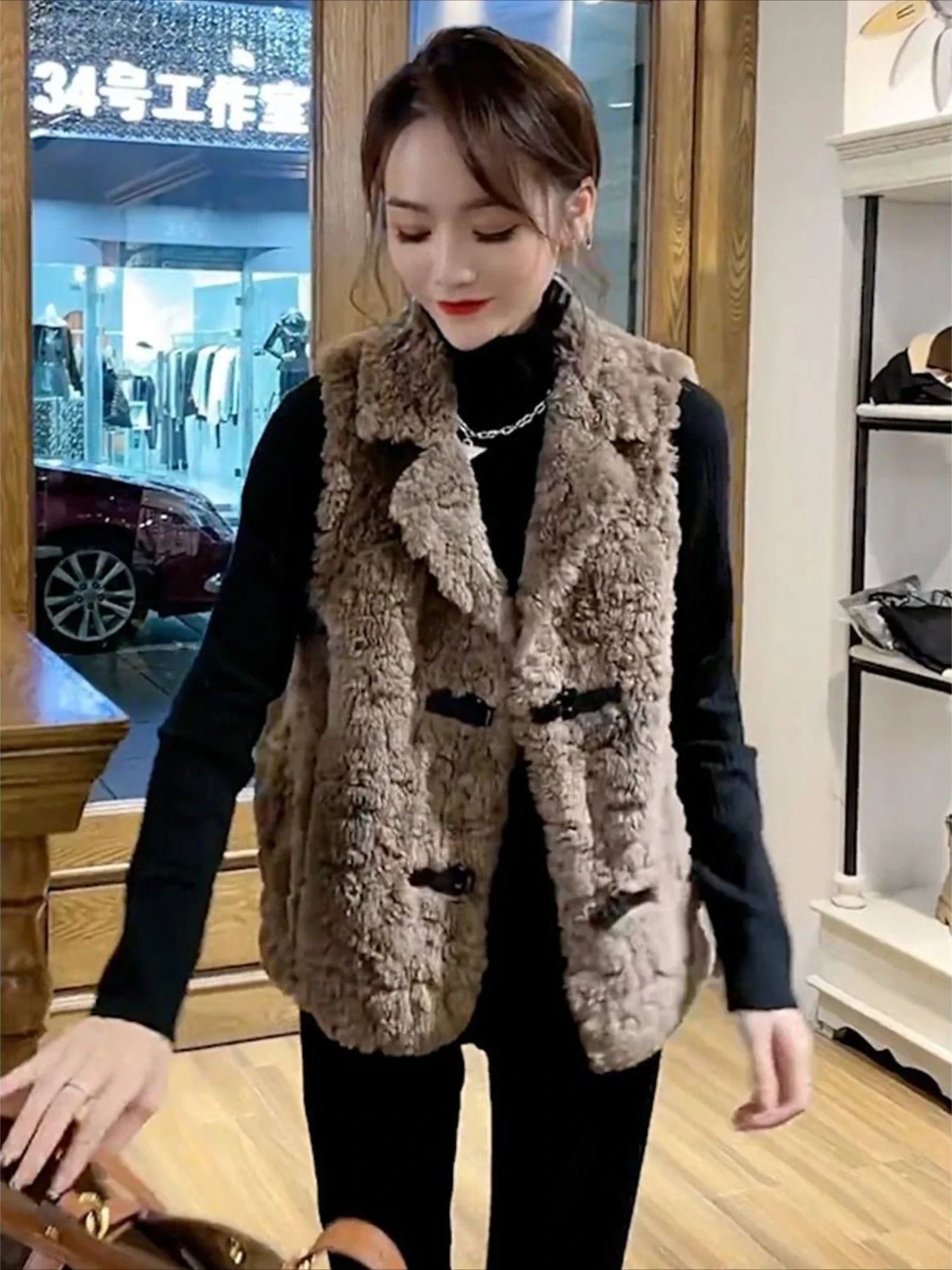 Gilet en agneau peluche pour femmes kaki — sans manches, décontracté, automne, mode 2025