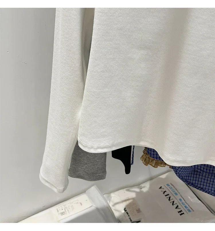 T-shirt basique ajusté à col en V et manches longues pour femme, style coréen, polyvalent, simple, couche de base, décontracté, collection 2026