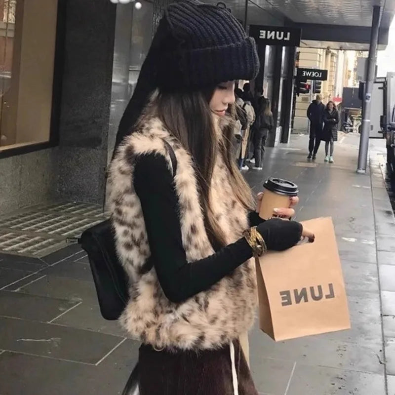 Gilet en fausse fourrure imprimé léopard pour femme, tendance, Style de rue, polyvalent, pour les déplacements quotidiens, col montant doux, confortable, hiver