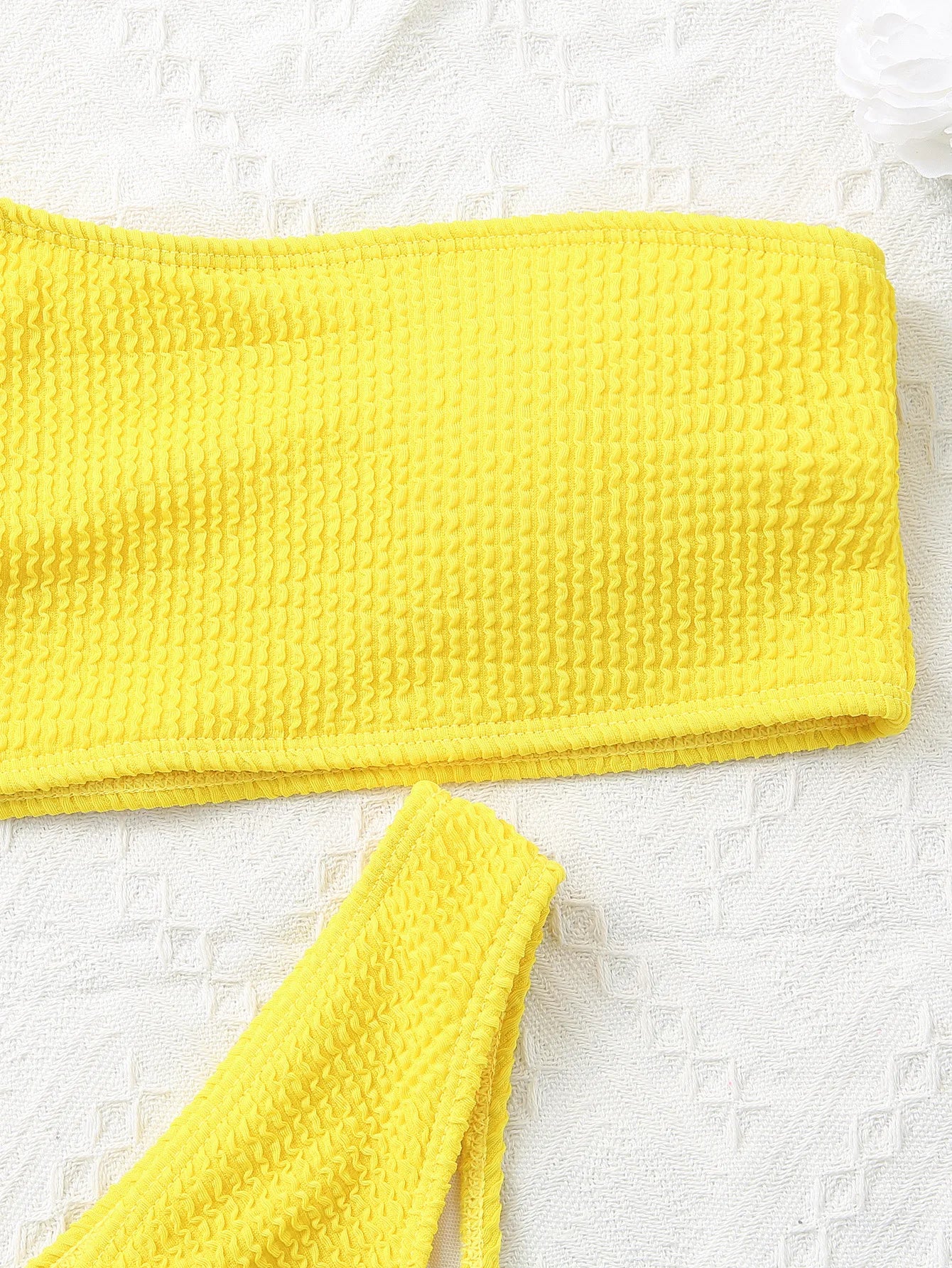 Une épaule Bikini texturé maillots de bain coupe haute maillot de bain solide maillot de bain femmes brésilien 2025 mode