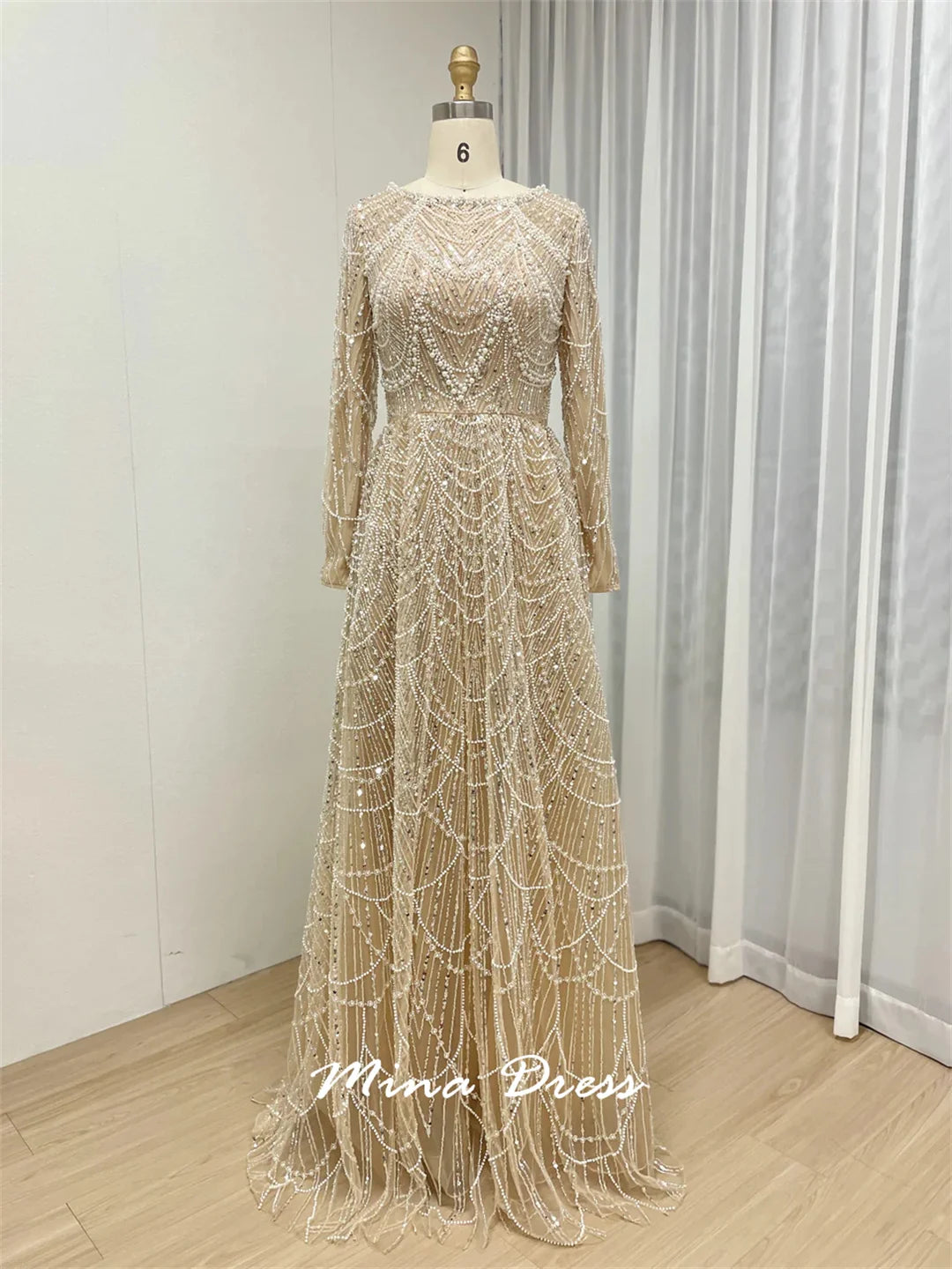 Mina Custom Beads Robes de soirée luxueuses pour femmes pour occasions formelles Paillettes. Robe de soirée de luxe à manches longues et col rond