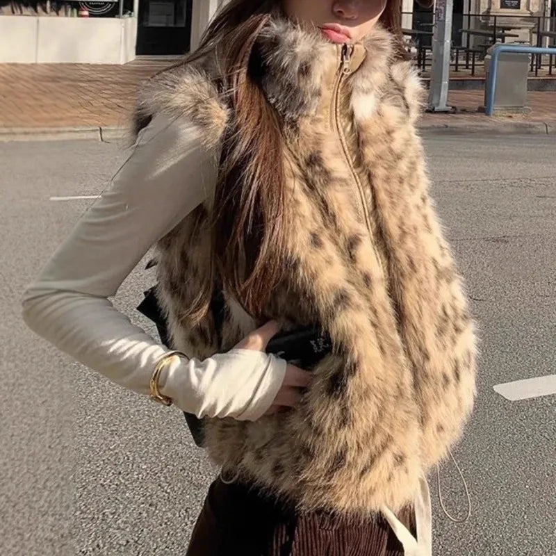 Gilet en fausse fourrure imprimé léopard pour femme, tendance, Style de rue, polyvalent, pour les déplacements quotidiens, col montant doux, confortable, hiver
