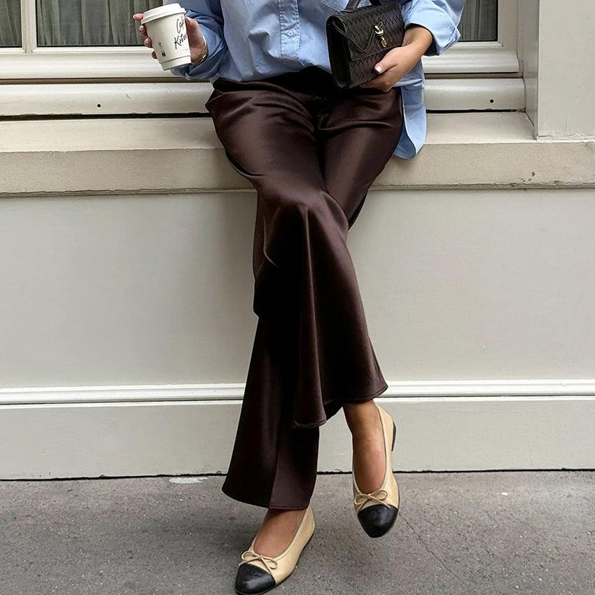 Pantalon ample en crêpe rose pour femme — rue chic, plissé, vintage, taille haute, 2025