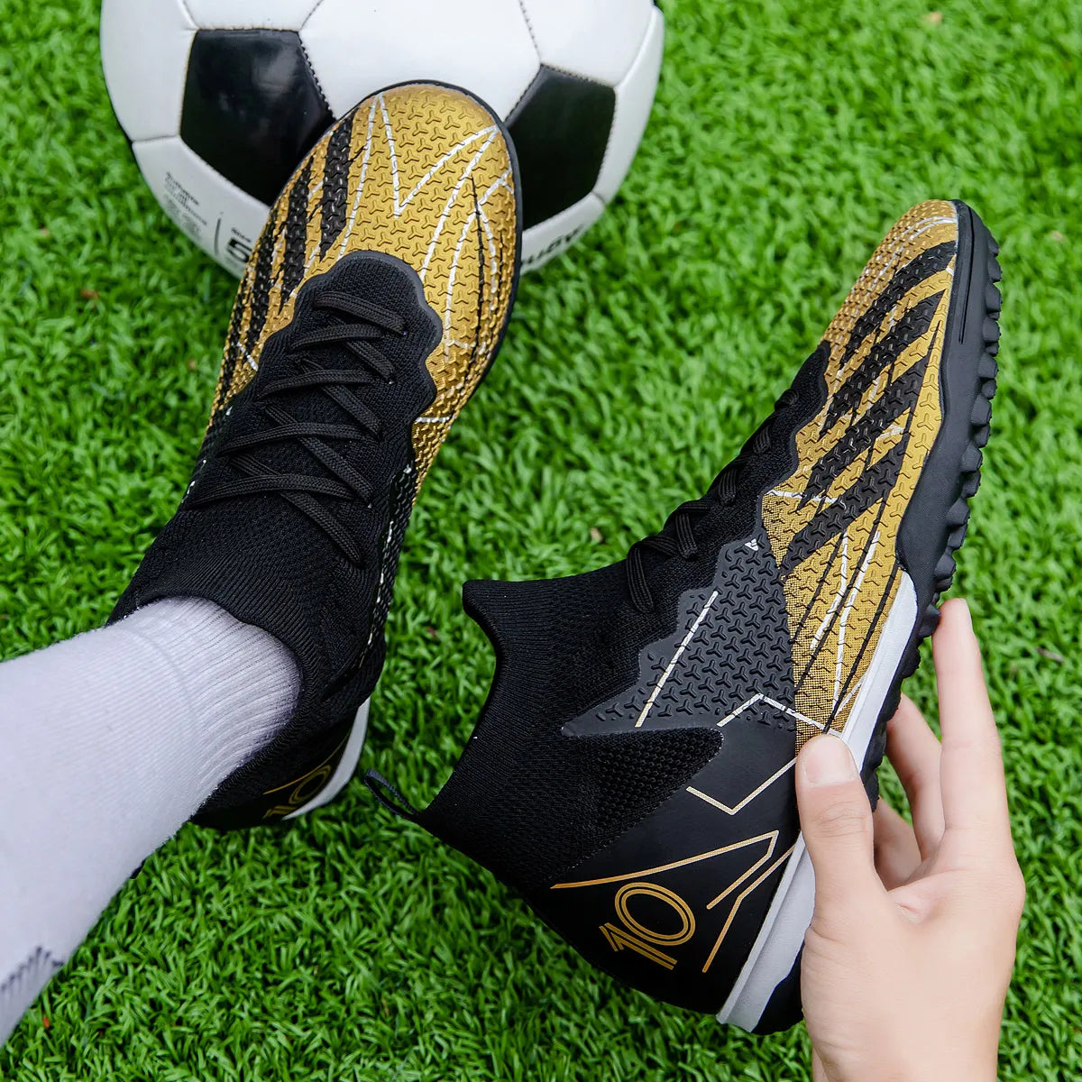 Chaussures de Football à Crampons Courts TF — Entraînement & Compétition Unisexe