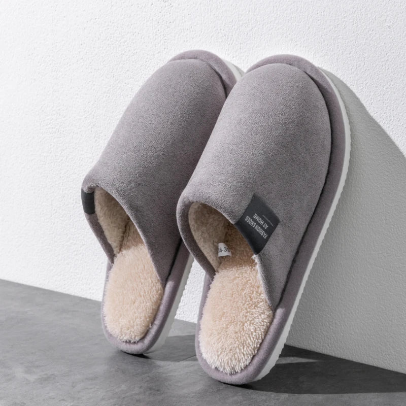 Pantuflas cálidas de invierno para hombre, zapatos antideslizantes suaves y cómodos de tacón plano para casa, pantuflas de felpa para dormitorio, zapatos de mujer para casa.