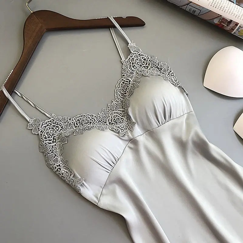 Pyjama Soie Glacée Femme Col Licou — Chemise Nuit Satin Service Maison