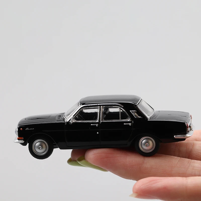 Perka Diecast 1:64 Scale Soviet GAZ-24 Volga Alloy Simulation Adult Car Model Collection Decoration Gift Toys Static Display