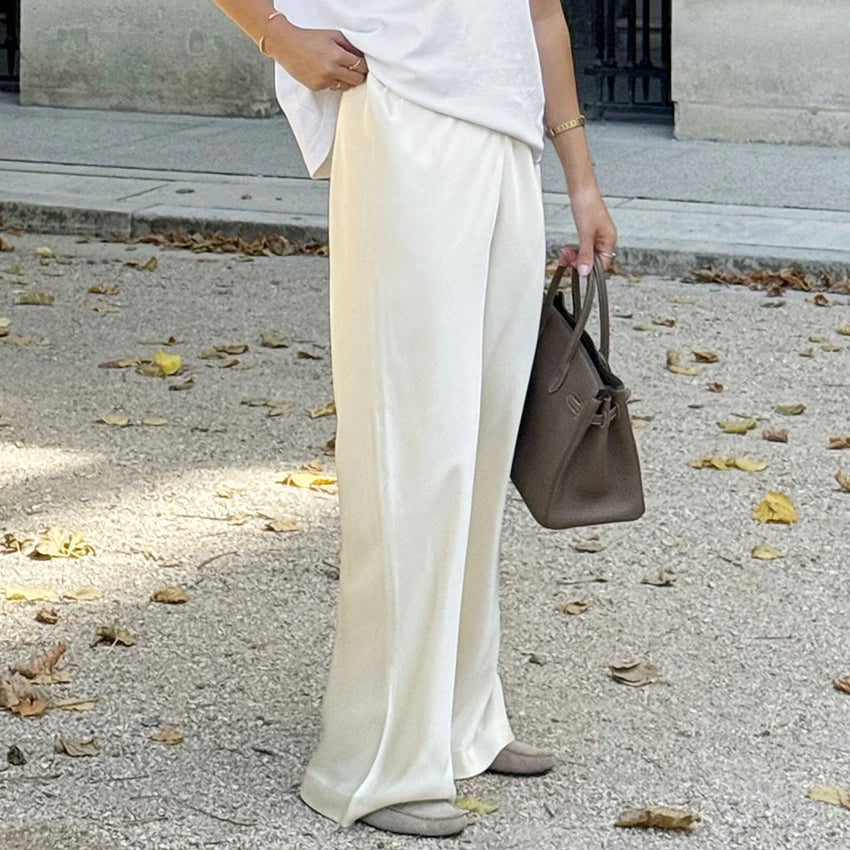 Pantalon ample en crêpe rose pour femme — rue chic, plissé, vintage, taille haute, 2025