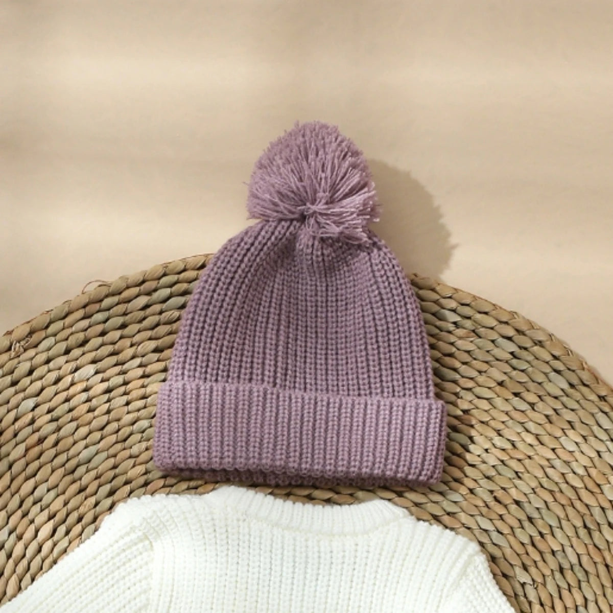 Barboteuse tricotée pour nouveau-né — chapeau à pompon assorti, pull bébé, tenues séance photo