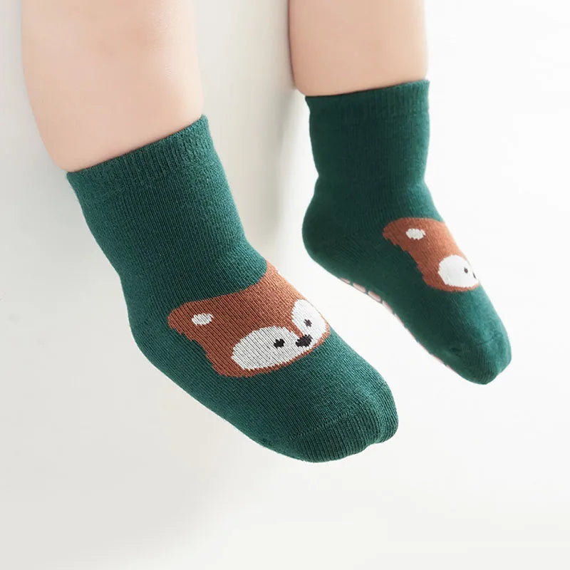 6 pares de calcetines antideslizantes para niños, calcetines de piso cómodos con diseño de zorro y oso de dibujos animados para niños y niñas