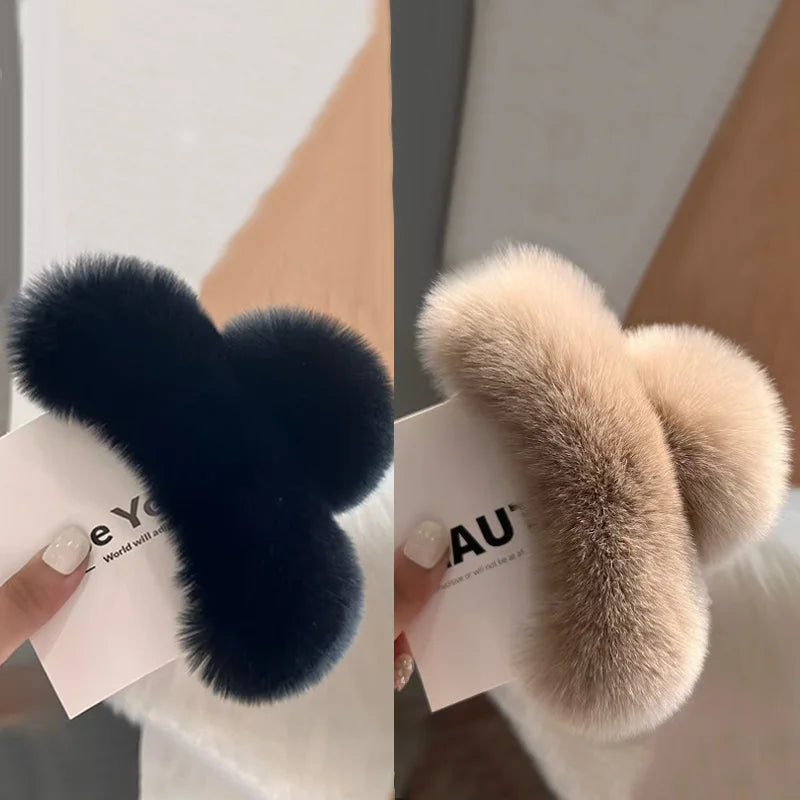 Grande pince en peluche avec une sensation haut de gamme, pince à cheveux poilue d'automne et d'hiver, tempérament féminin et coiffure, 1/2 pièces