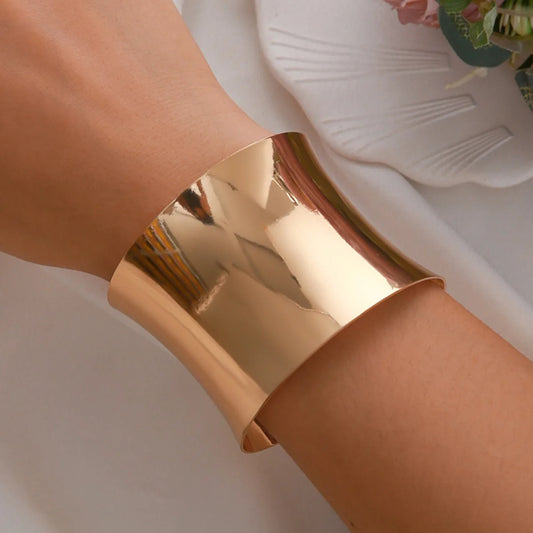 Exaggerated glossy gold wrist bracelet, European and American cross-border fashion accessories