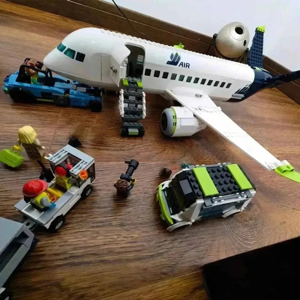 Building blocks for kids, passenger plane Compatible 60367, 913 pieces, cabin can open and close, suitable for birthday parties