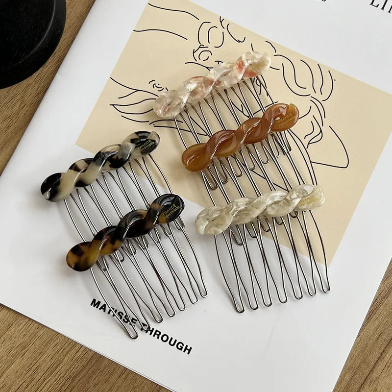 Peigne pince à cheveux torsadé mode — élégant, côté, épingle, fille, accessoires