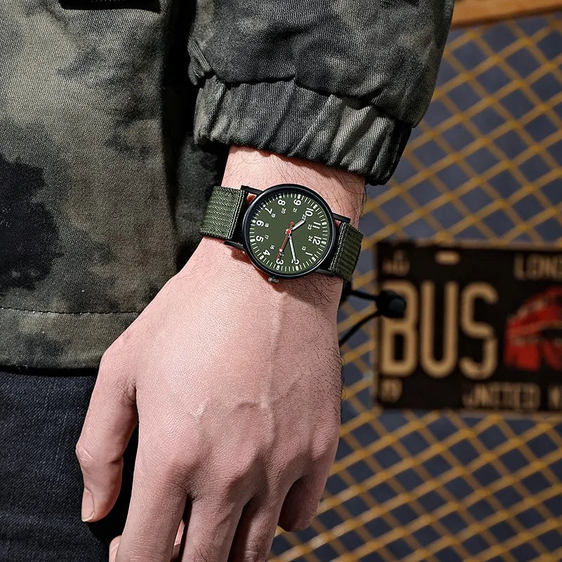 Montre Quartz Étanche Grand Cadran Homme — Mode 2023 Bracelet