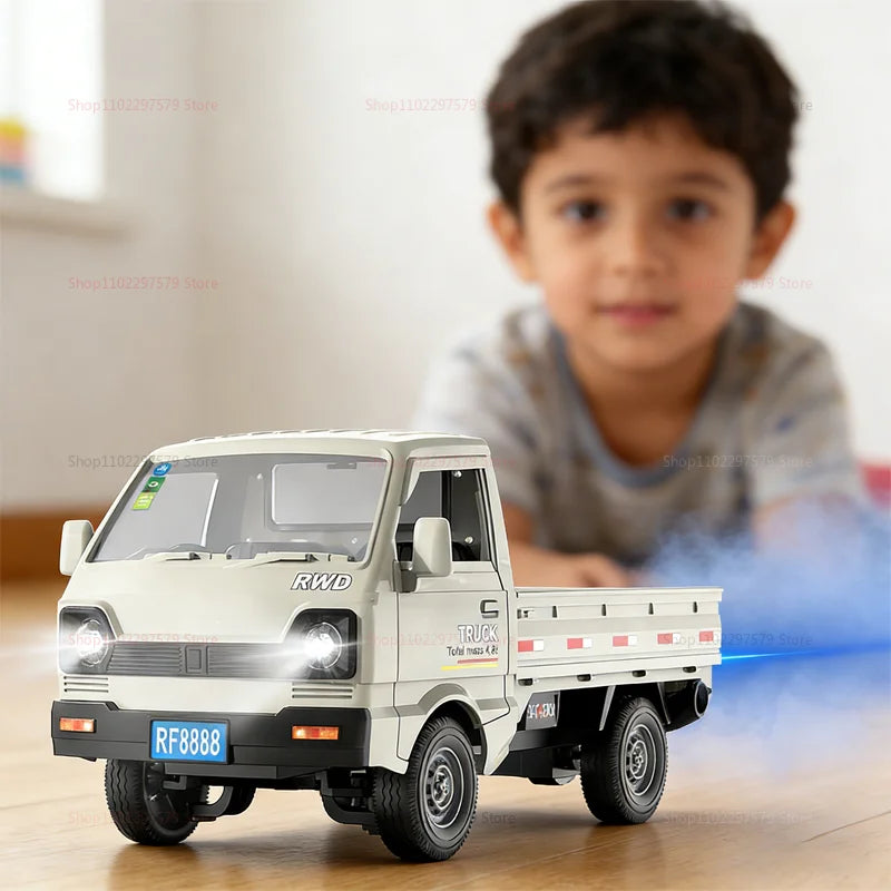 Voiture télécommandée à l'échelle 1:18, camion tout-terrain à dérive avec lumières de pulvérisation, cadeaux pour enfants, garçons, jouets de course RC pour enfants et adultes
