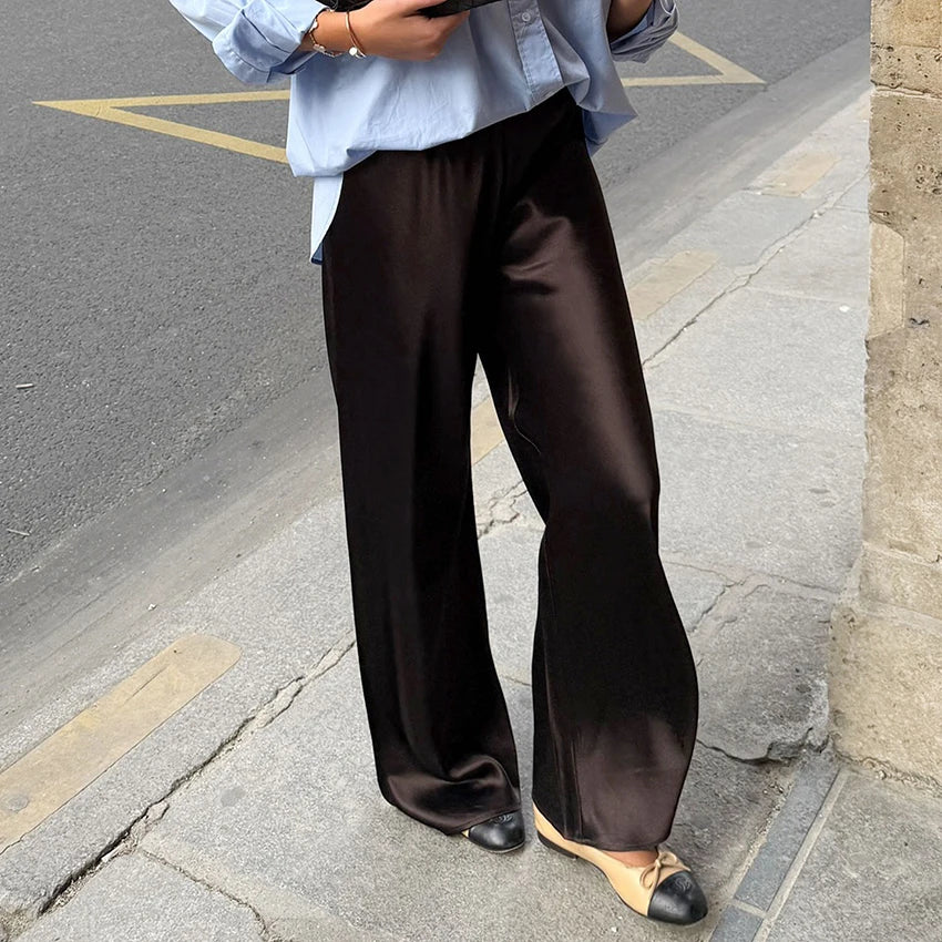 Pantalon ample en crêpe rose pour femme — rue chic, plissé, vintage, taille haute, 2025
