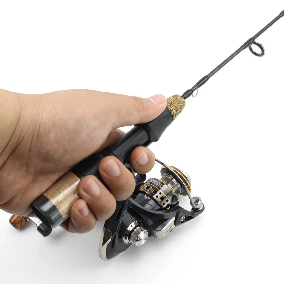Canne à Pêche sur Glace Télescopique 60cm avec Moulinet — Carbone Hiver