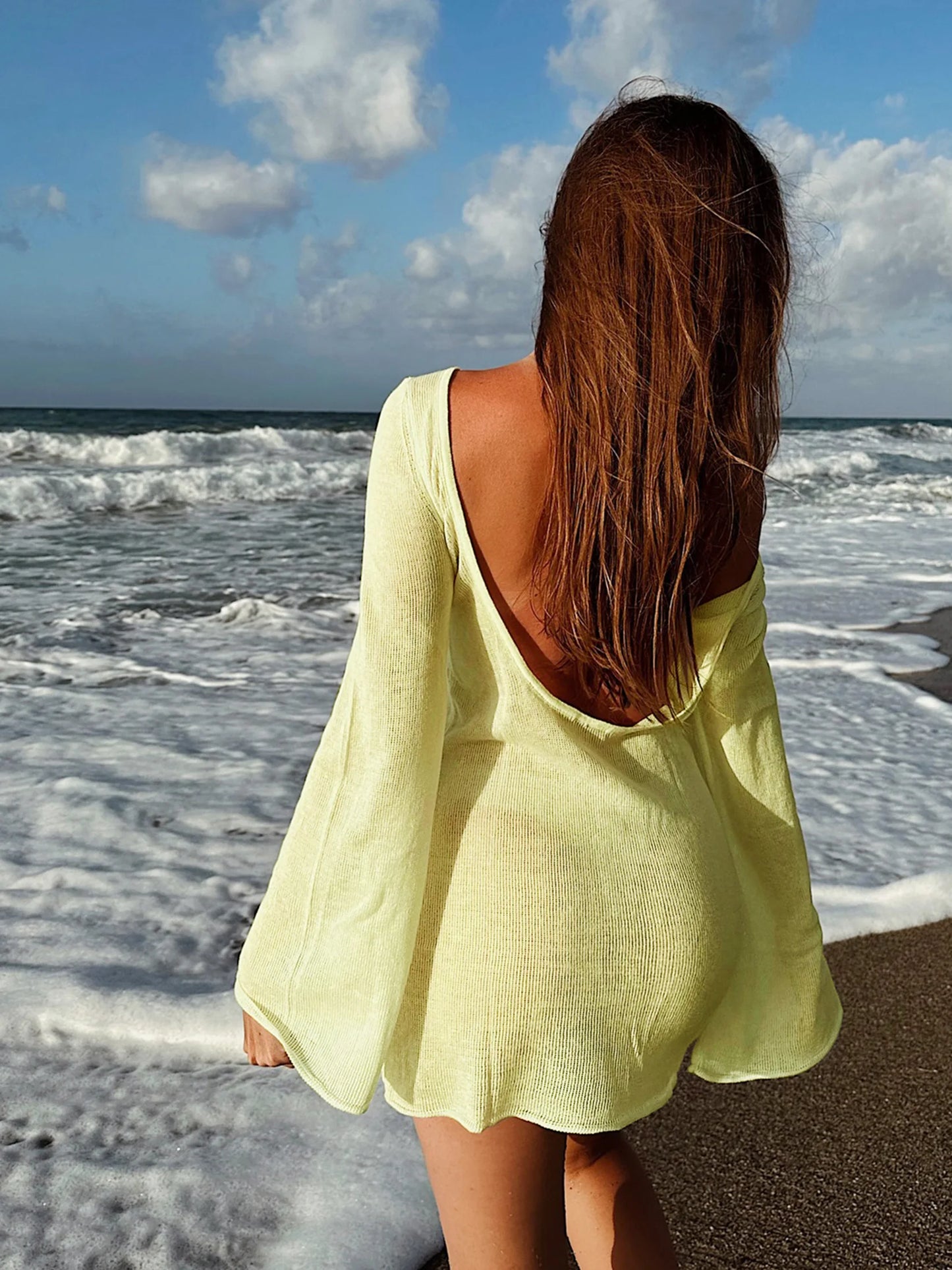 Robe de plage en tricot transparent pour femmes, dos nu, manches cloche, couleur unie, coverups de bain, élégante, col rond, mini, été, 2025, K98