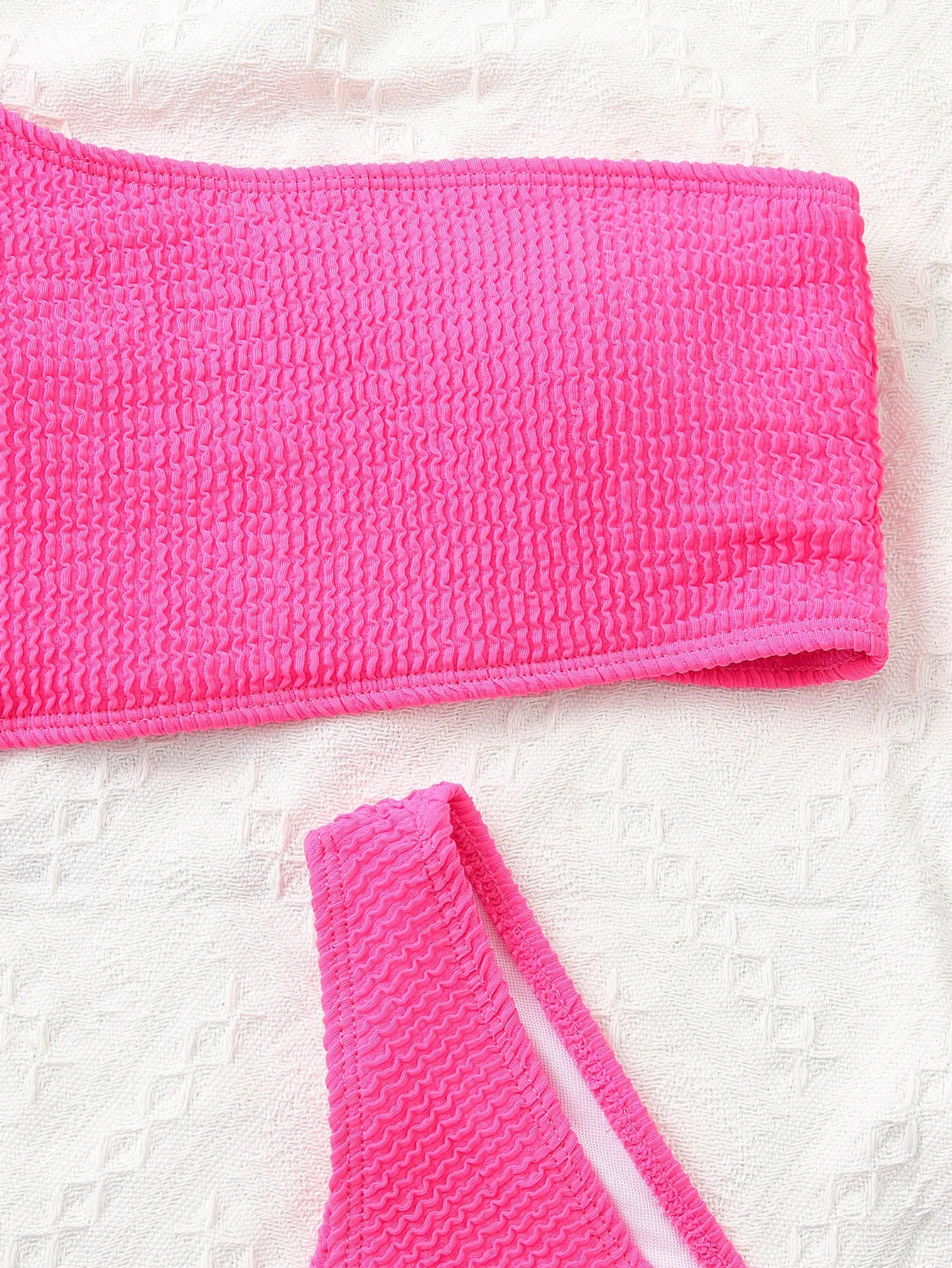 Une épaule Bikini texturé maillots de bain coupe haute maillot de bain solide maillot de bain femmes brésilien 2025 mode