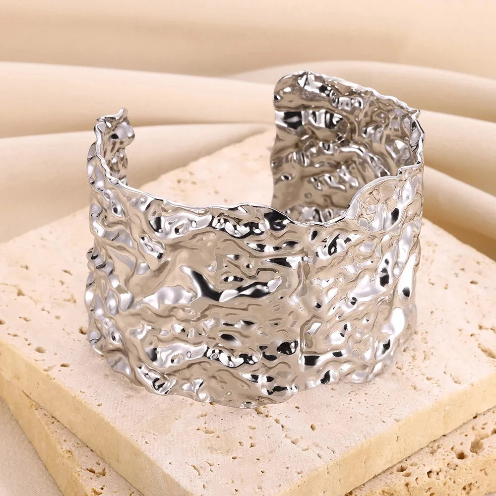 Exquisite Classic Bump Pattern Opening Bracelets for Women, Gold Color Stainless Steel Cuff Hand Ornament Gift