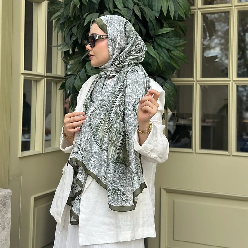 Foulard Hijab en Satin Soie pour Femme — Mode Été, Crème Solaire, Plage, Étole
