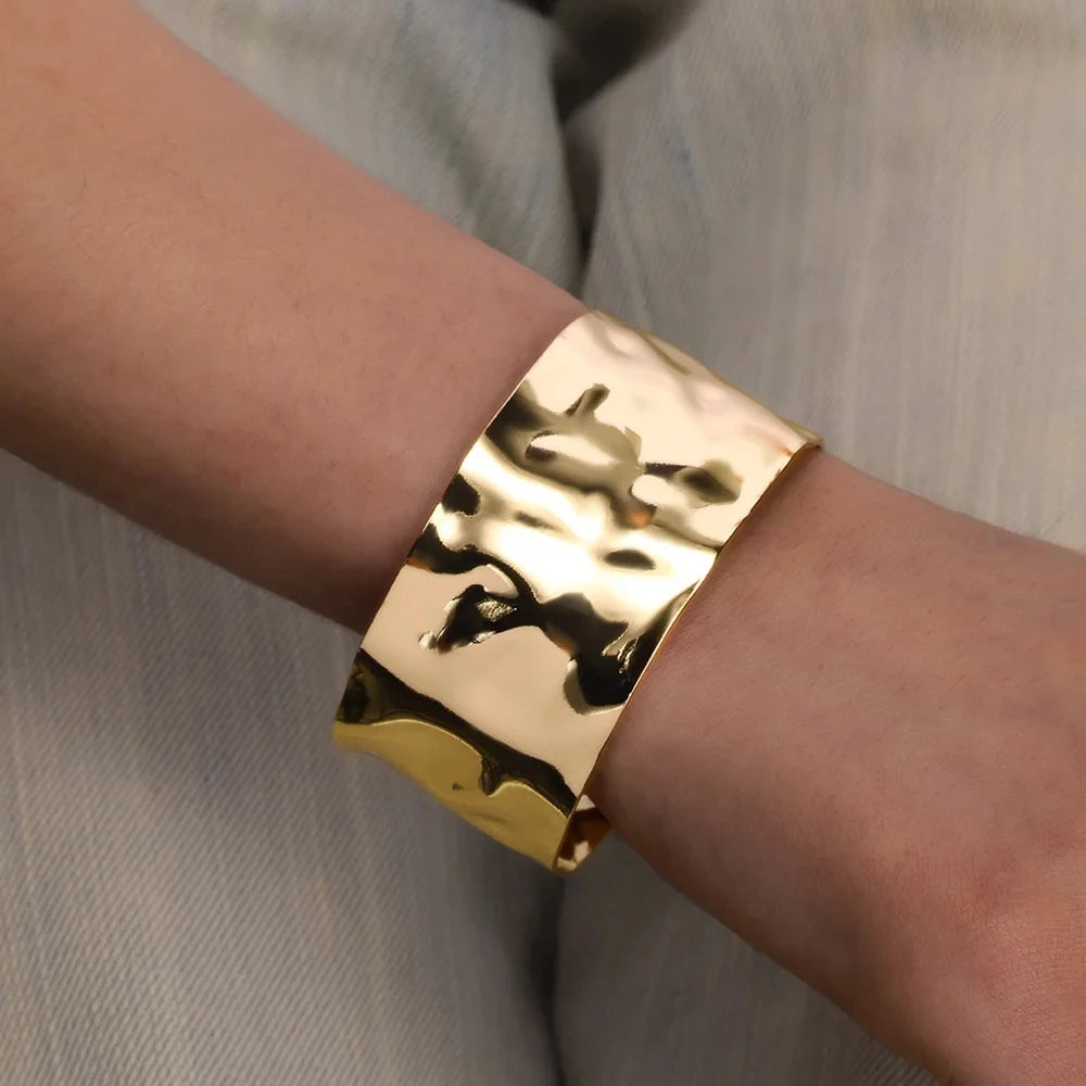Exquisite Classic Bump Pattern Opening Bracelets for Women, Gold Color Stainless Steel Cuff Hand Ornament Gift