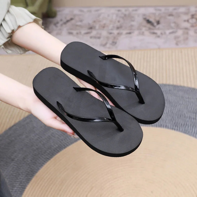 Tongs Femme Été à Fond Plat — Légères & Confortables