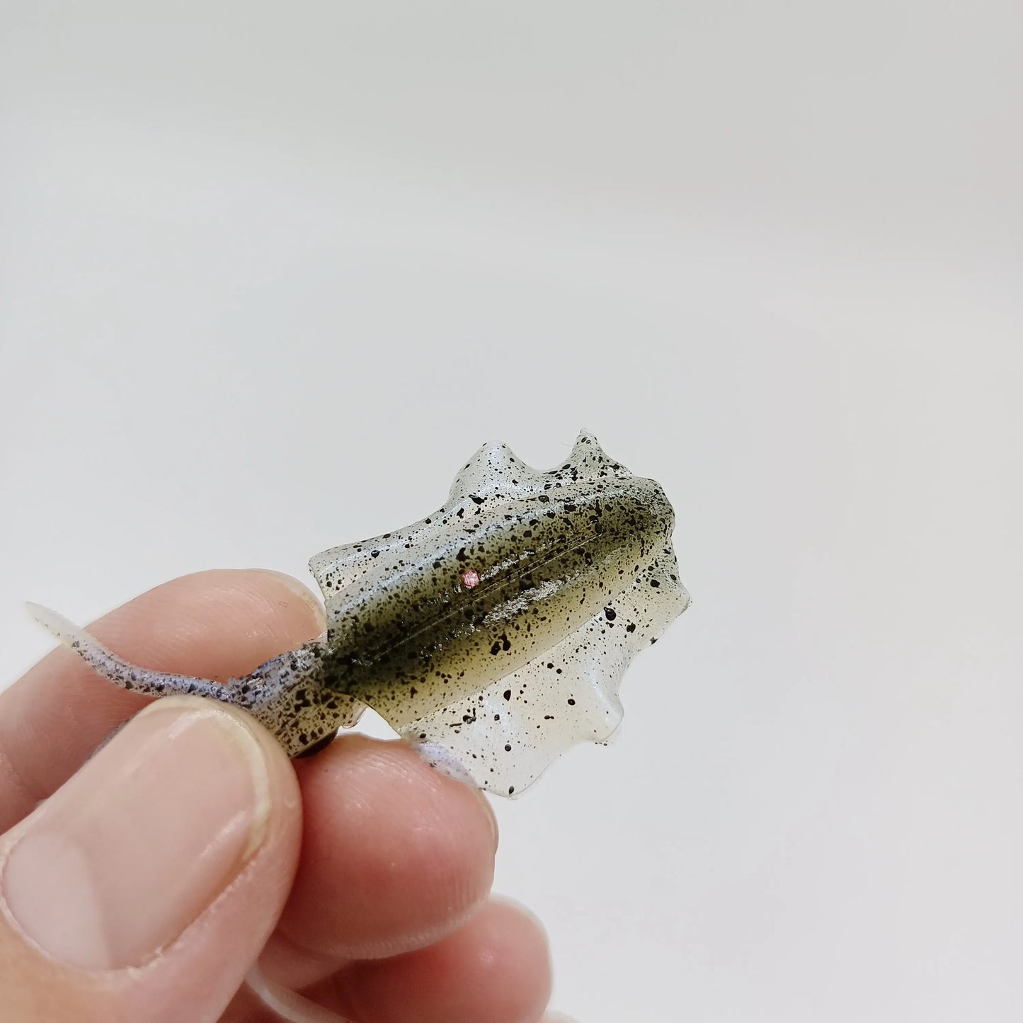 DUODUOYU 1 pièces Mini leurre de pêche au calmar souple 6 cm 2g gabarits de calmar UV lumineux pour leurre de pêche en eau douce appât Wobbler matériel de pêche